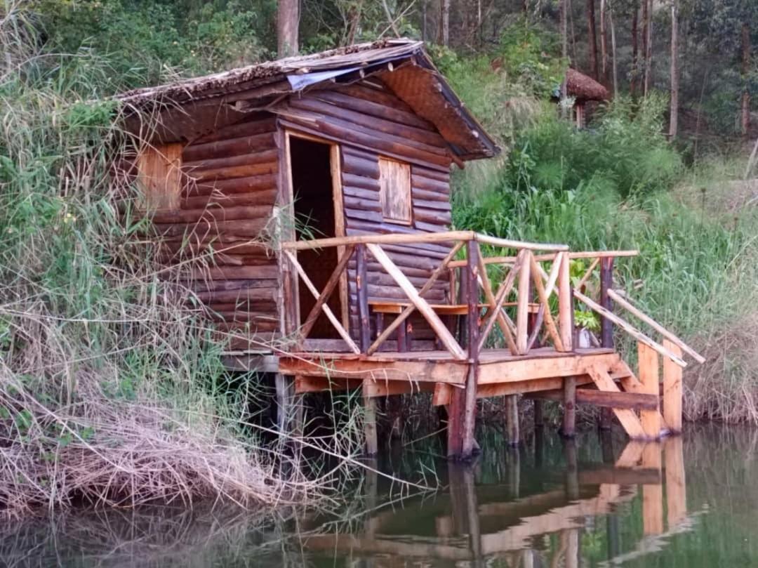 Om Hostel Bunyonyi Kabale Zewnętrze zdjęcie