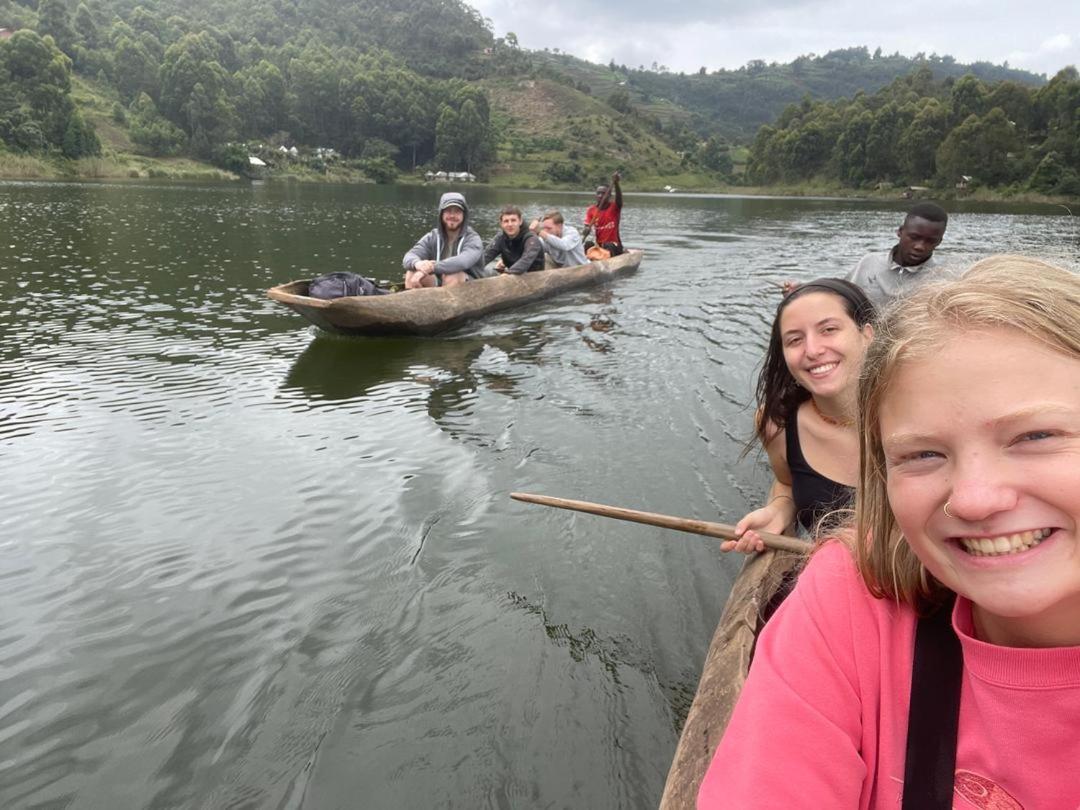 Om Hostel Bunyonyi Kabale Zewnętrze zdjęcie
