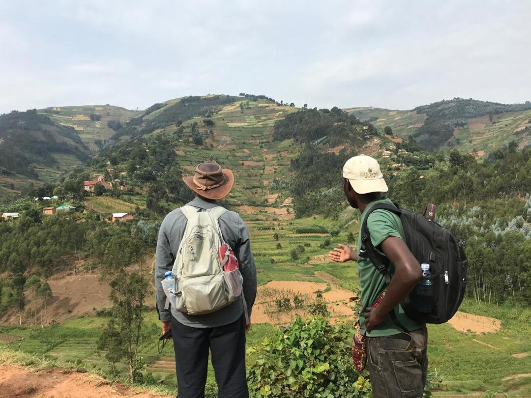 Om Hostel Bunyonyi Kabale Zewnętrze zdjęcie